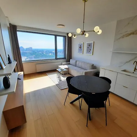 18th Floor Skyline View With Fireplace And Free Parking Apartmán *