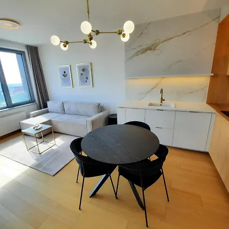 18th Floor Skyline View With Fireplace And Free Parking Apartmán *